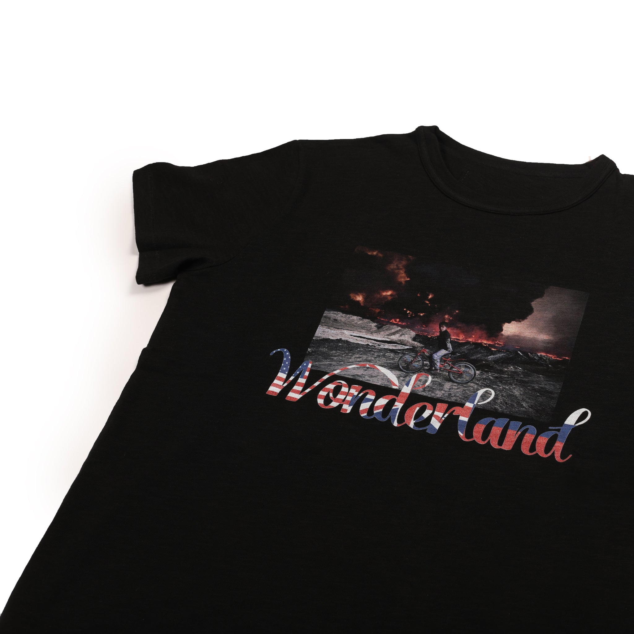 WONDERLAND T-SHIRT (BLACK)